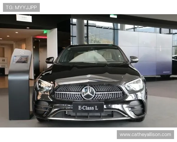 奔驰在线娱乐结合奔驰品牌优势，打造独一无二的豪华线上娱乐体验